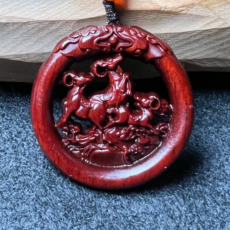 小叶紫檀木生肖羊吊坠三羊开泰挂件平安牌属相羊本命年项链,饰品/流行首饰/时尚饰品新,项坠/吊坠,淘宝优惠券,粉丝福利购,淘宝优惠卷