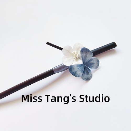 原创新中式非遗绒花蓝蝴蝶檀木竹枝发簪清冷日常盘发现代简约旗袍