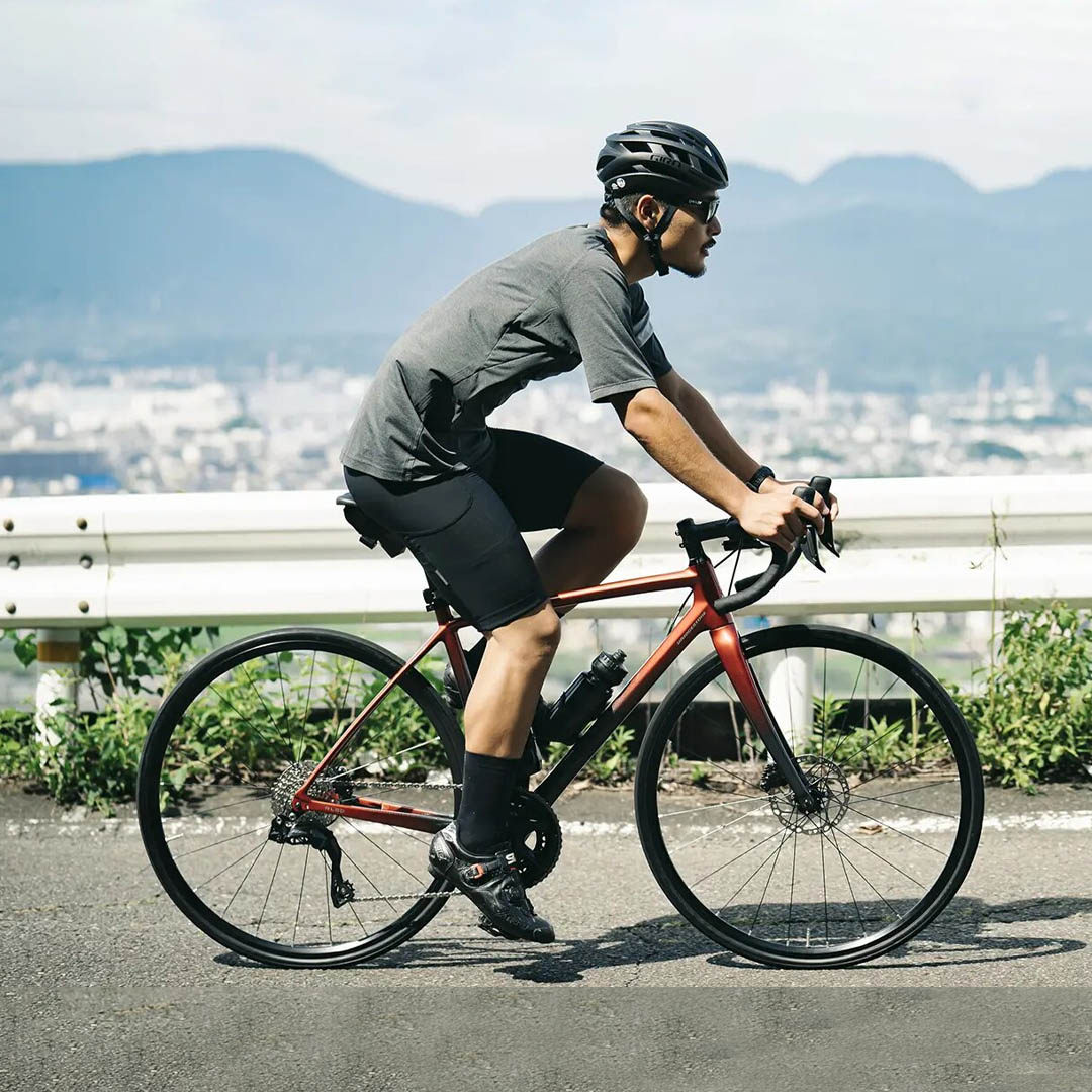 日本进口普利司通轻型公路自行车越野车铝架禧玛诺液压盘制动RL6D