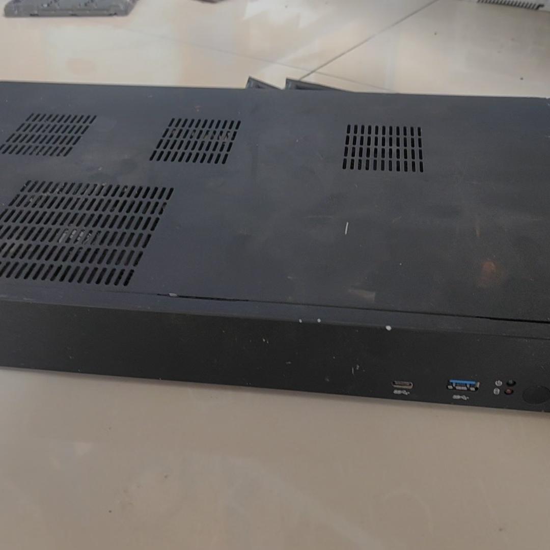 G968 高清解码器 Giada i5 8500CPU 8G内存 256固态议价维修