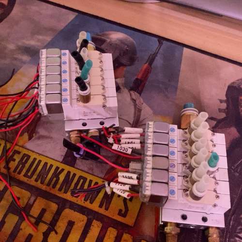 议价SMC 电磁阀组 SY313-5GD-M5 两组一组6片 1维修