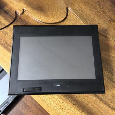 TOPRW1000WD 触摸屏 韩国M2I DC24V 工控屏幕议价维修