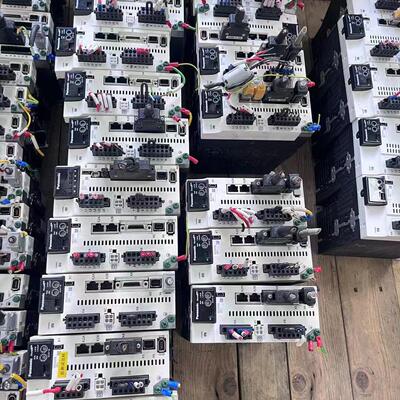 MCDLN35BL 松下伺服驱动器 单相交流电 750W 200-240V议价维修