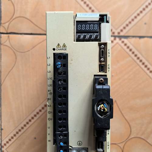 议价安川驱动器 SGDV-5R5A01A002000  750w维修