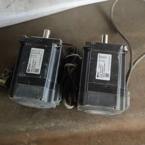 议价雷赛伺服电机86HSM80-E1拆机两台 成色实图 ，260维修