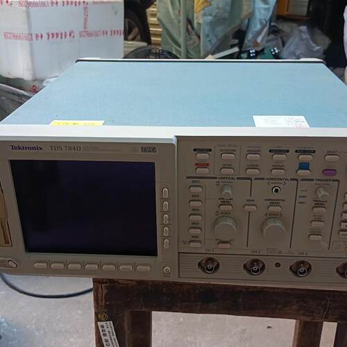 TDS784D 泰克示波器 1GHz 4GS/s 四通道 电子测试仪器议价维修