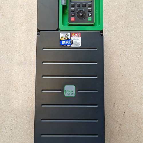议价施耐德变频器 ATV630D22N4 拆机，实物如图，功能正维修