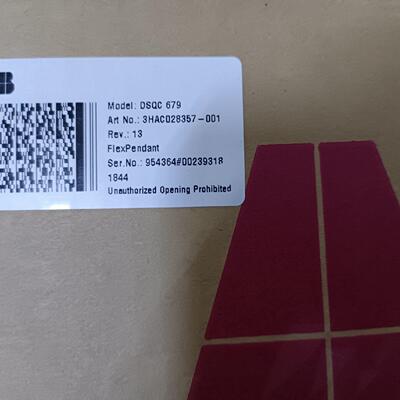 DSQC679 ABB机器人示教器 带包装仅通电测试议价维修