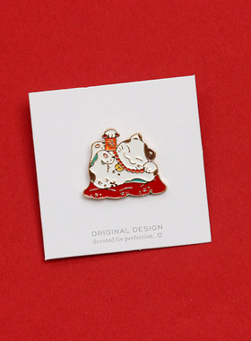 【福利清仓】新春纳福招财猫胸针新年徽章春节好运红色配饰男女