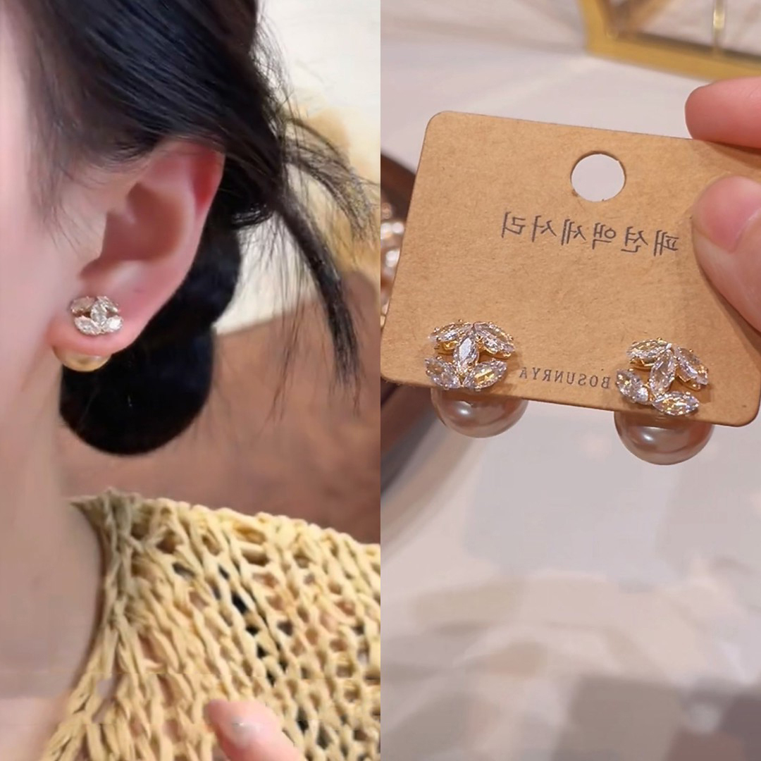 轻奢高级感锆石字母耳钉女小众设计香槟色珍珠耳环气质名媛风耳饰