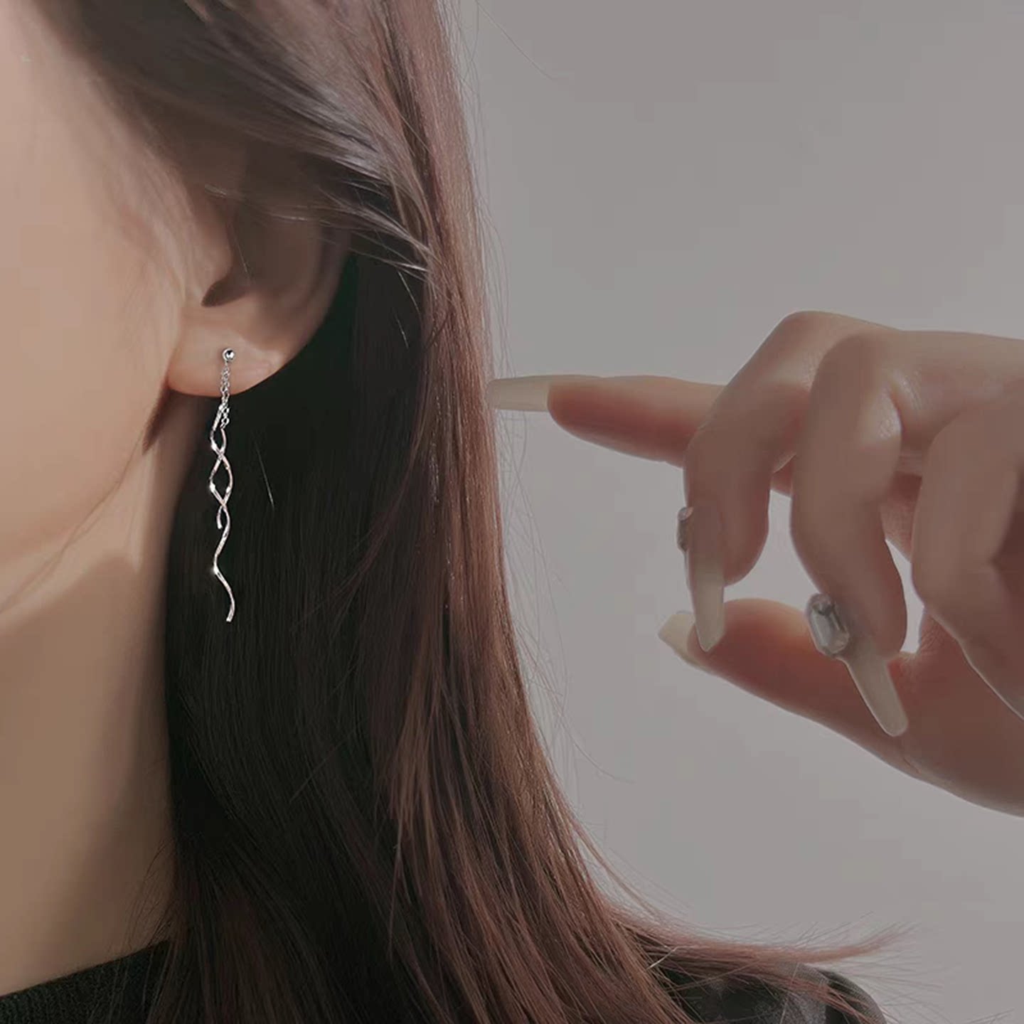 波浪线条耳环女简约复古长款