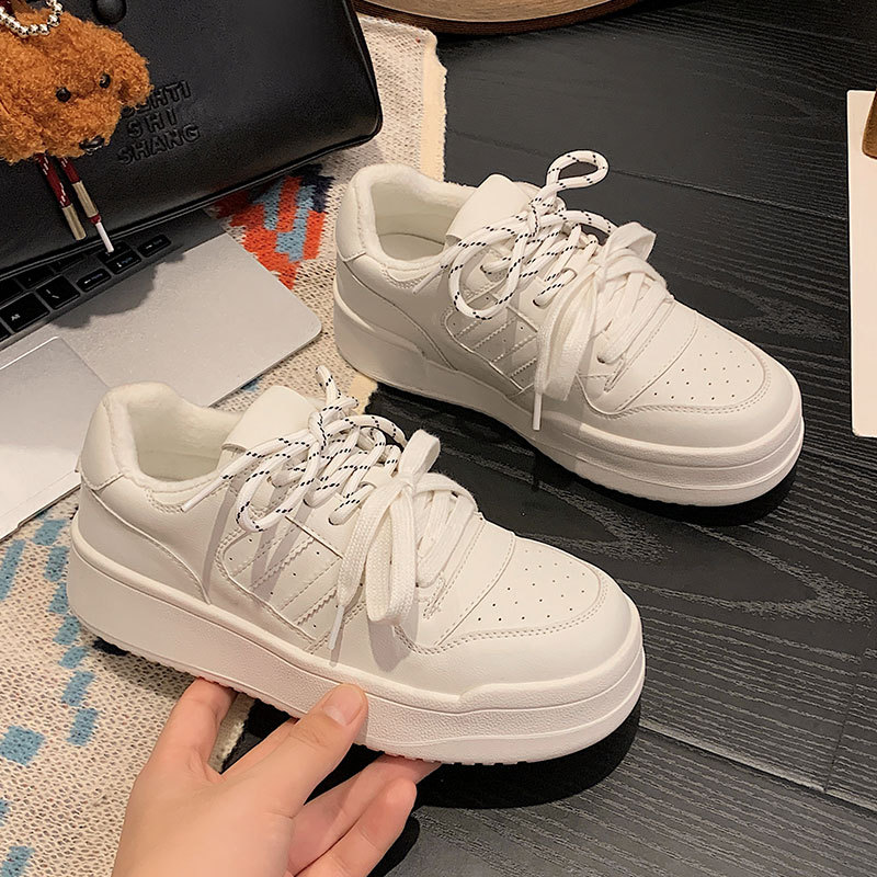 2025新款真皮德训学院风平底加绒圆头系带休闲运动板鞋