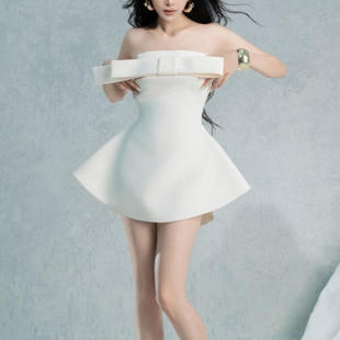 名媛高级感宴会礼服裙2026春一字肩性感修身显瘦短款连衣裙女单件