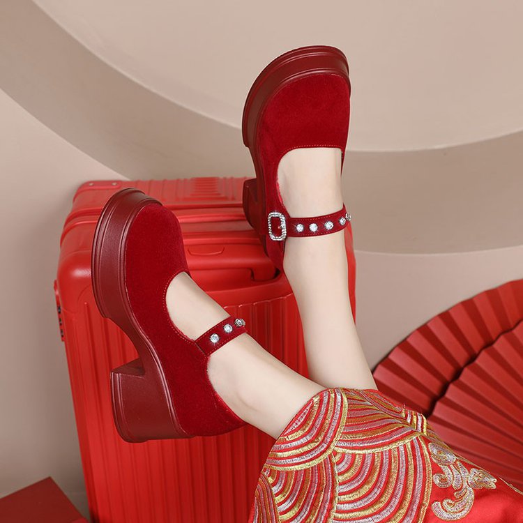 玛丽珍婚鞋禾秀婚纱两穿厚底高跟冬季加绒绝美不累脚结婚订婚红鞋