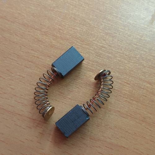 适配五羊本田12寸16寸电链锯碳刷50/51手电钻角磨机炭刷电刷通用