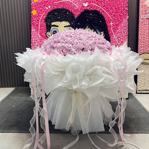 生日布置设法式520朵玫瑰花