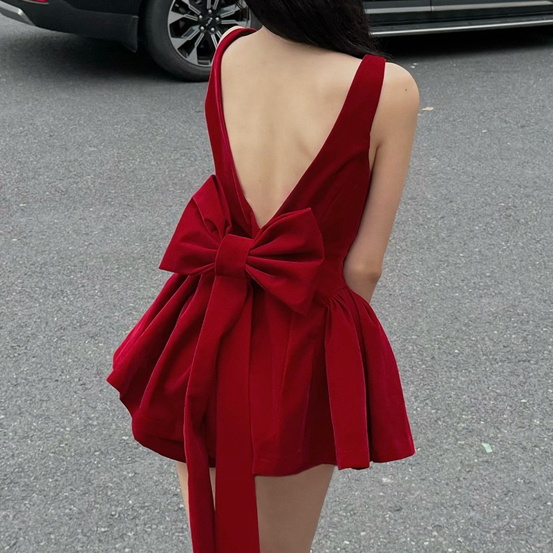 欧美法式节日氛围性感露背蝴蝶结红色丝绒气质收腰背心字连衣裙