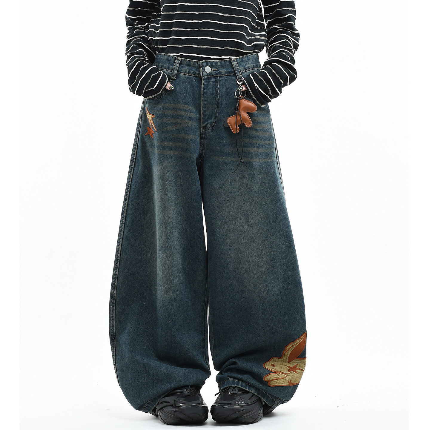 OV原创趣味小兔子贴布刺绣水洗弯刀牛仔裤男女宽松阔腿复古长裤潮,女装/女士精品,牛仔裤,淘宝优惠券,粉丝福利购,淘宝优惠卷