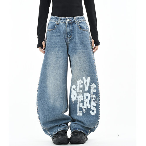 原创美式钉珠设计水洗弯刀牛仔裤