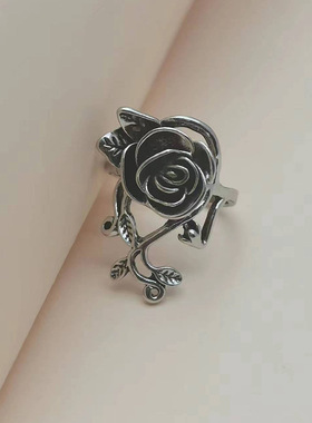 华杰    跨境饰品经典黑色玫瑰花简约时尚款指环厂家直销