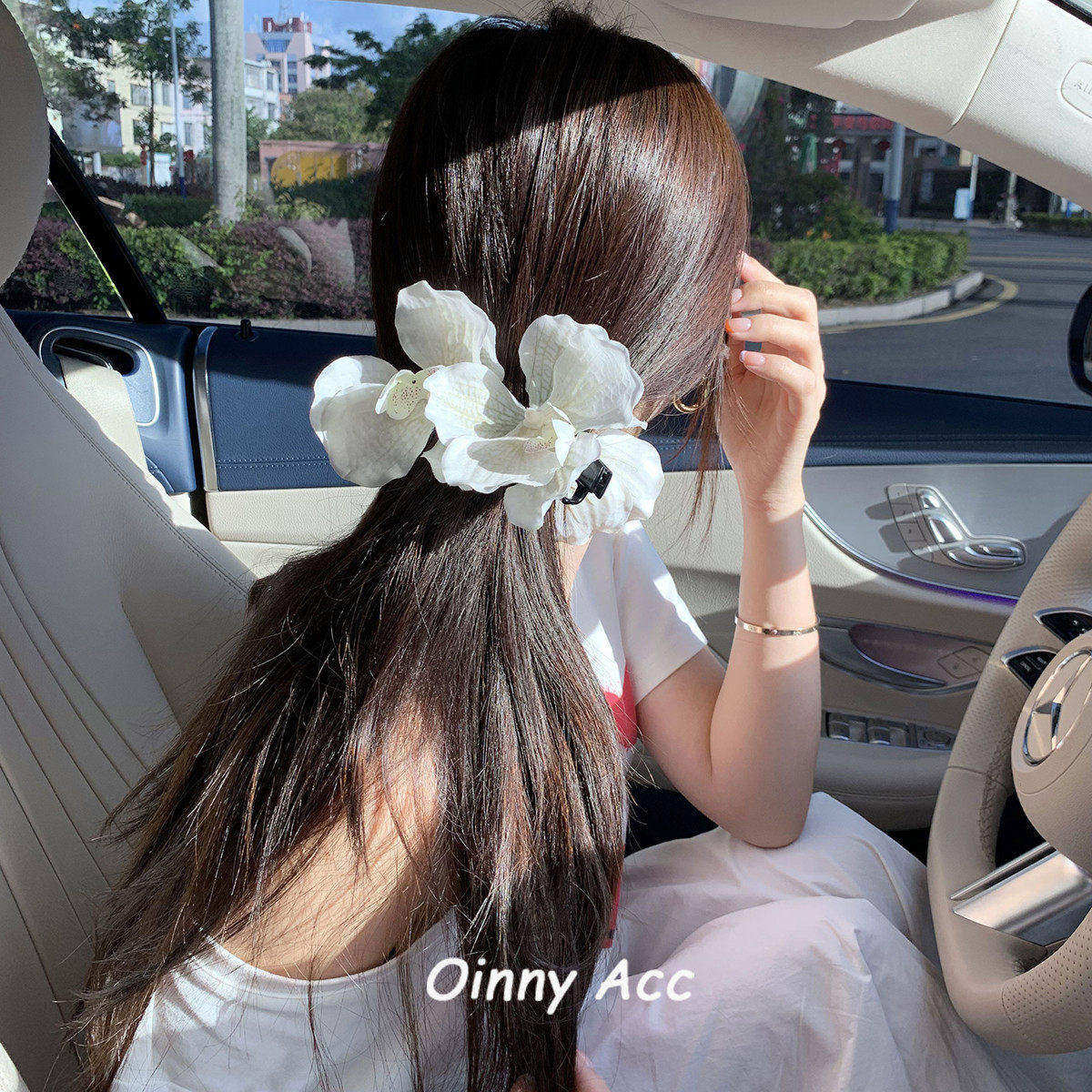 现货~欧阳娜娜同款白色蝴蝶兰抓夹香蕉夹超仙氛围鲨鱼夹度假头饰