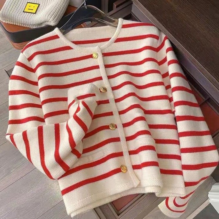 金扣撞色条纹圆领小香风针织开衫女秋季法式宽松短款外搭毛衣外套,个性定制/设计服务/DIY,连衣裙加工定制,淘宝优惠券,粉丝福利购,淘宝优惠卷