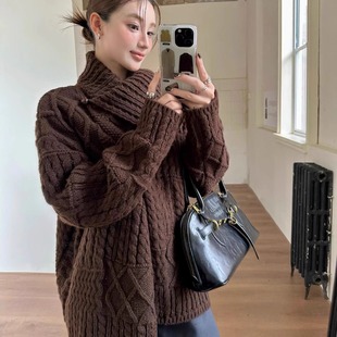 美拉德咖色翻领麻花毛衣外套女秋冬韩系穿搭加厚针织开衫慵懒上衣