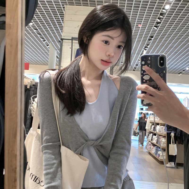 挂脖假两件针织衫设计感扭结上衣