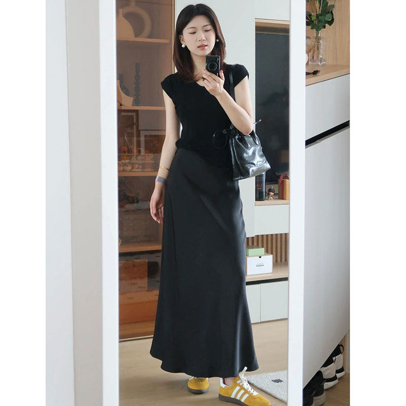 黑色u领短袖针织t恤女夏薄款修身显瘦短款纯色百搭打底衫气质上衣