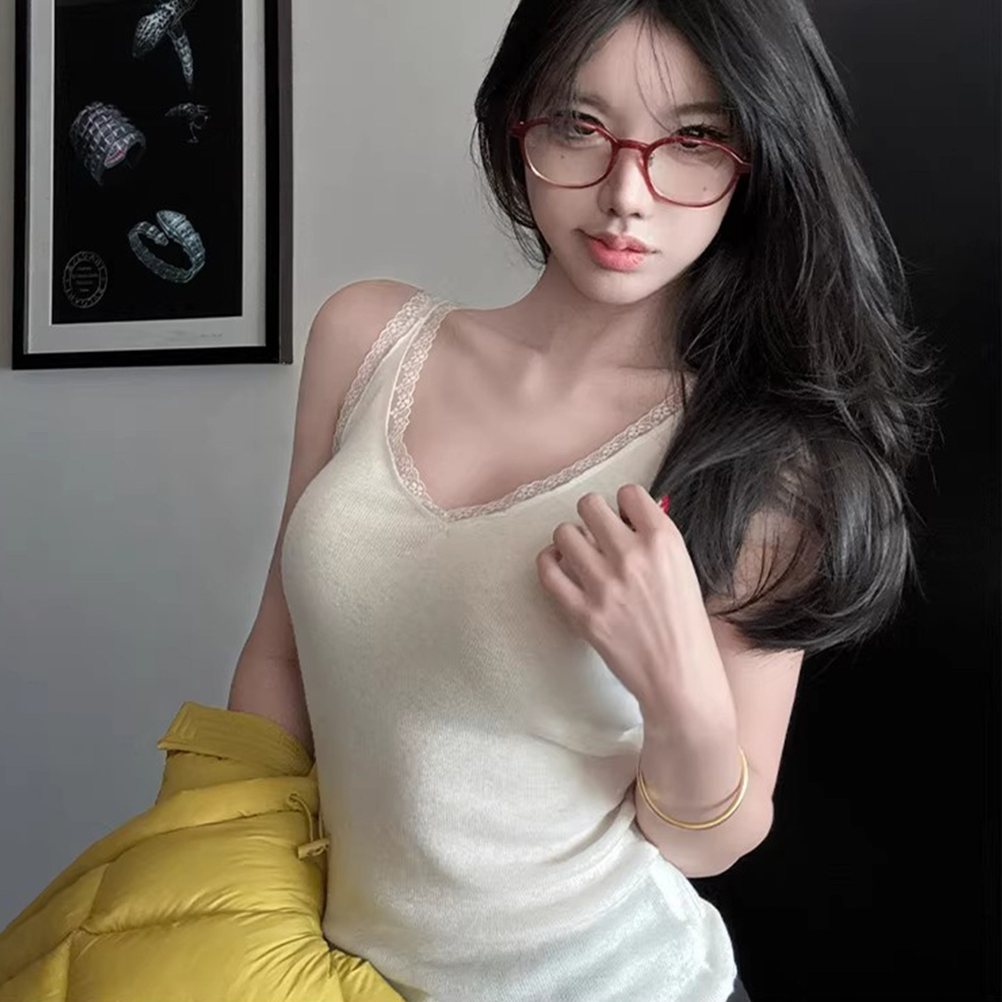 纯欲辣妹修身蕾丝花边吊带背心女