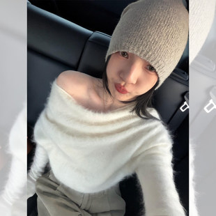 韩系白色一字肩软糯毛衣女秋冬马海毛休闲宽松针织衫内搭露肩上衣