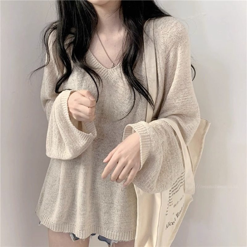 法式杏色V领薄款针织衫女春秋松弛感宽松显瘦毛衣外穿慵懒风上衣