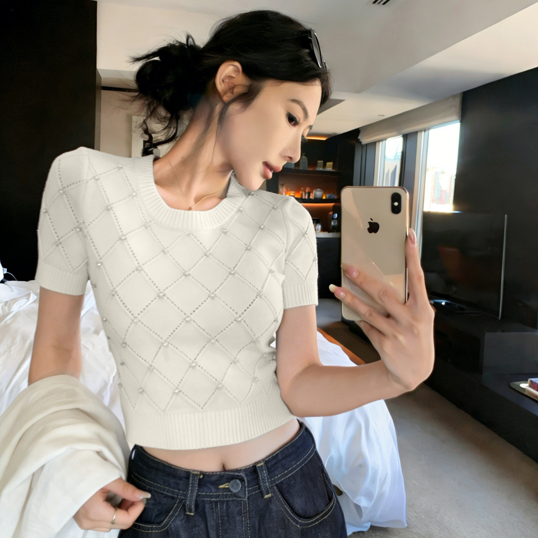 小香风白色短袖针织衫女夏季穿搭高级感正肩修身泡泡袖t恤短上衣