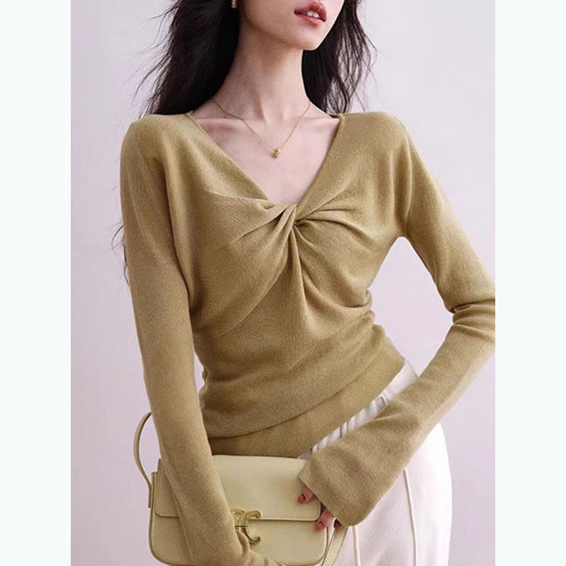 法式扭结长袖v领针织衫女秋季薄款修身显瘦内搭打底衫慵懒风上衣