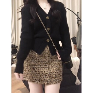 法式高级黑色小香风v领针织开衫女秋冬短款内搭修身长袖毛衣外套