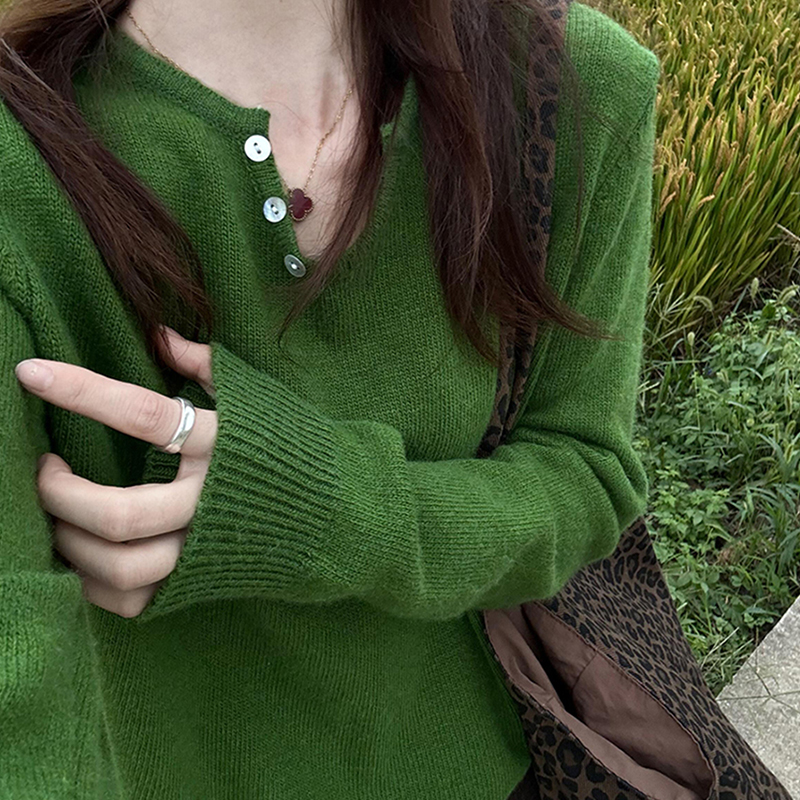 韩系简约v领套头针织衫软糯毛衣