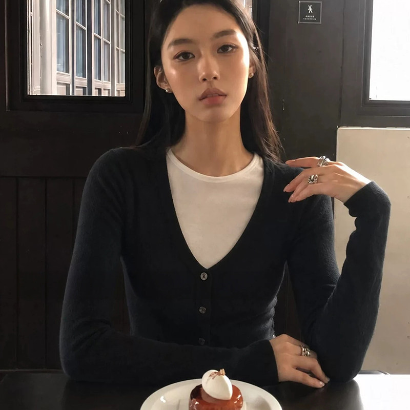 高级感修身收腰针织开衫气质上衣