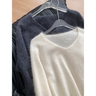 温柔白色v领马海毛衣女秋冬可外穿内搭氛围感软糯针织羊绒衫上衣