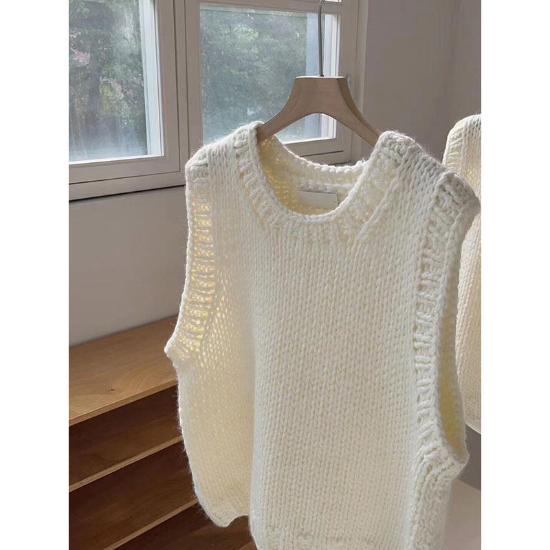 白色针织马甲背心女2025早秋季穿搭无袖坎肩衬衫叠穿马夹毛衣上衣