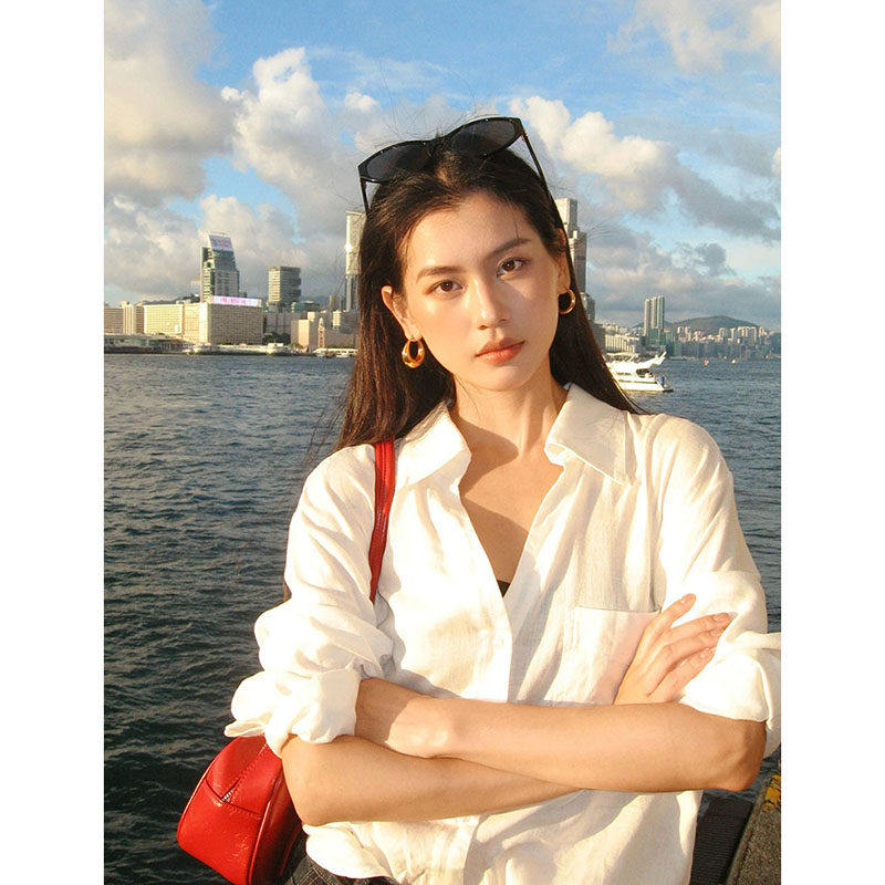 港风白色v领长袖衬衫女夏季穿搭法式气质宽松防晒衬衣罩衫上衣薄