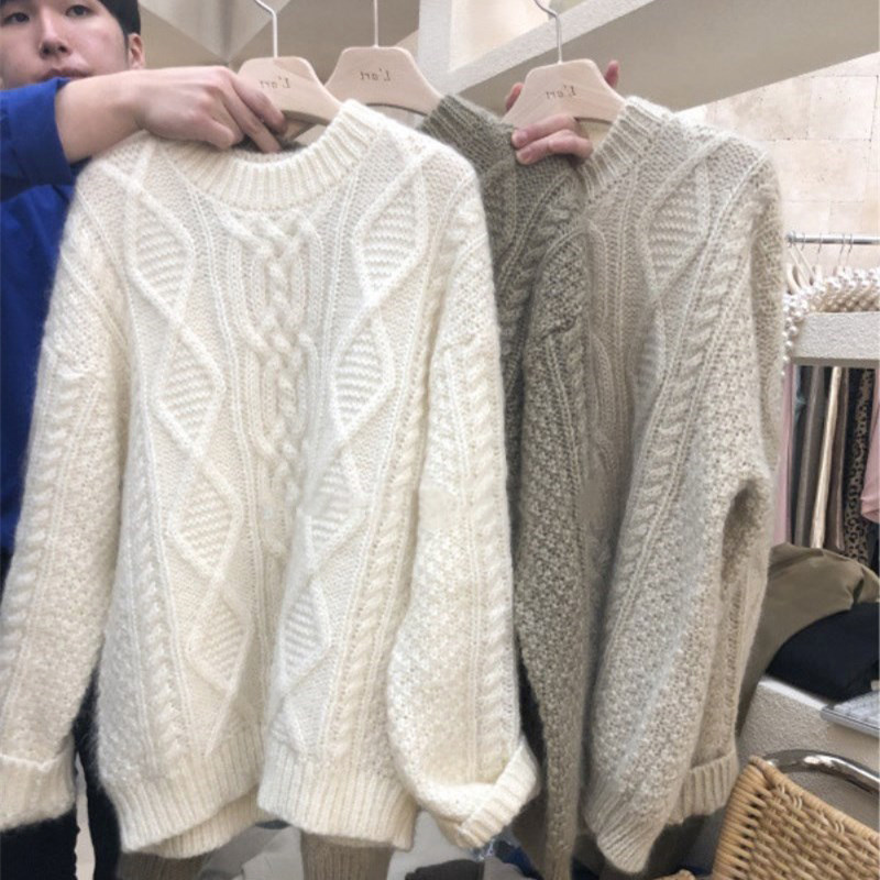 秋冬季新款白色麻花套头毛衣女日系复古宽松慵懒风针织衫加厚外穿