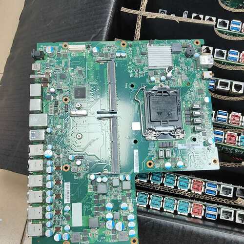 议价MC12B Ver.0.2主板，支持8-9代CPU。主板成色可维修
