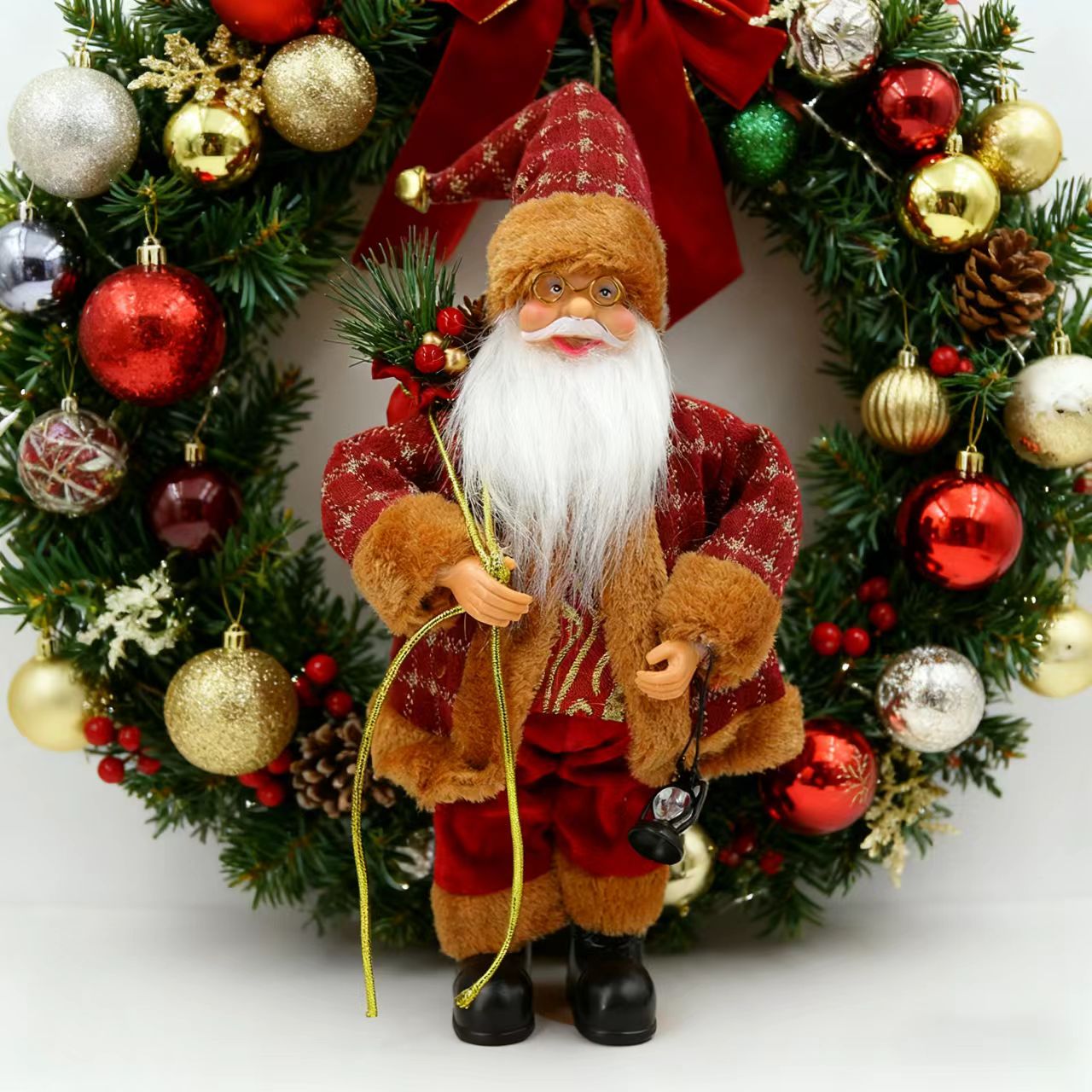 复古毛绒带灯圣诞老人摆件