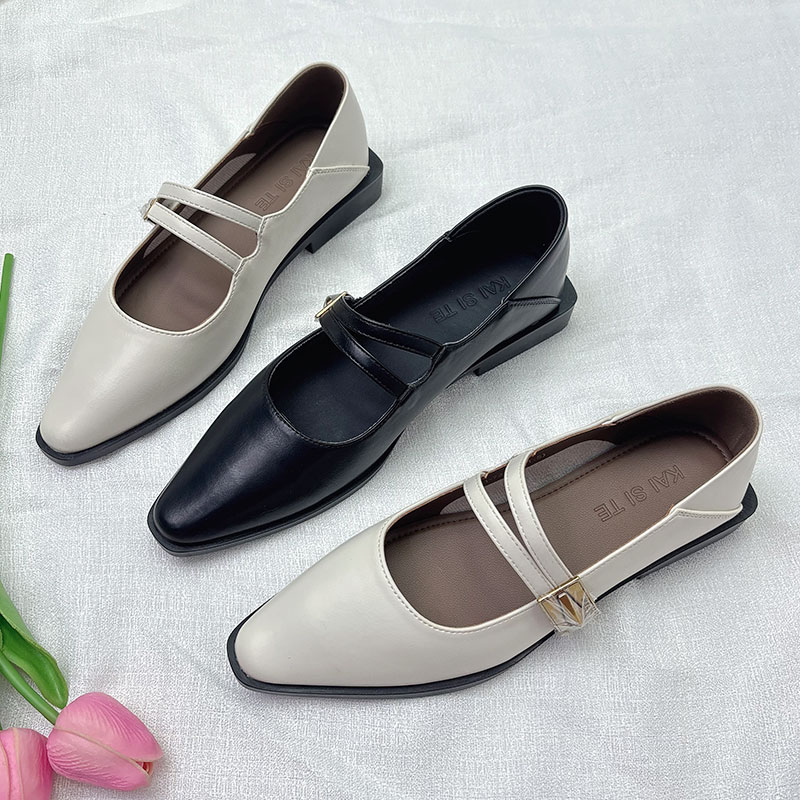 尖头单鞋软底一脚蹬小香风金属扣