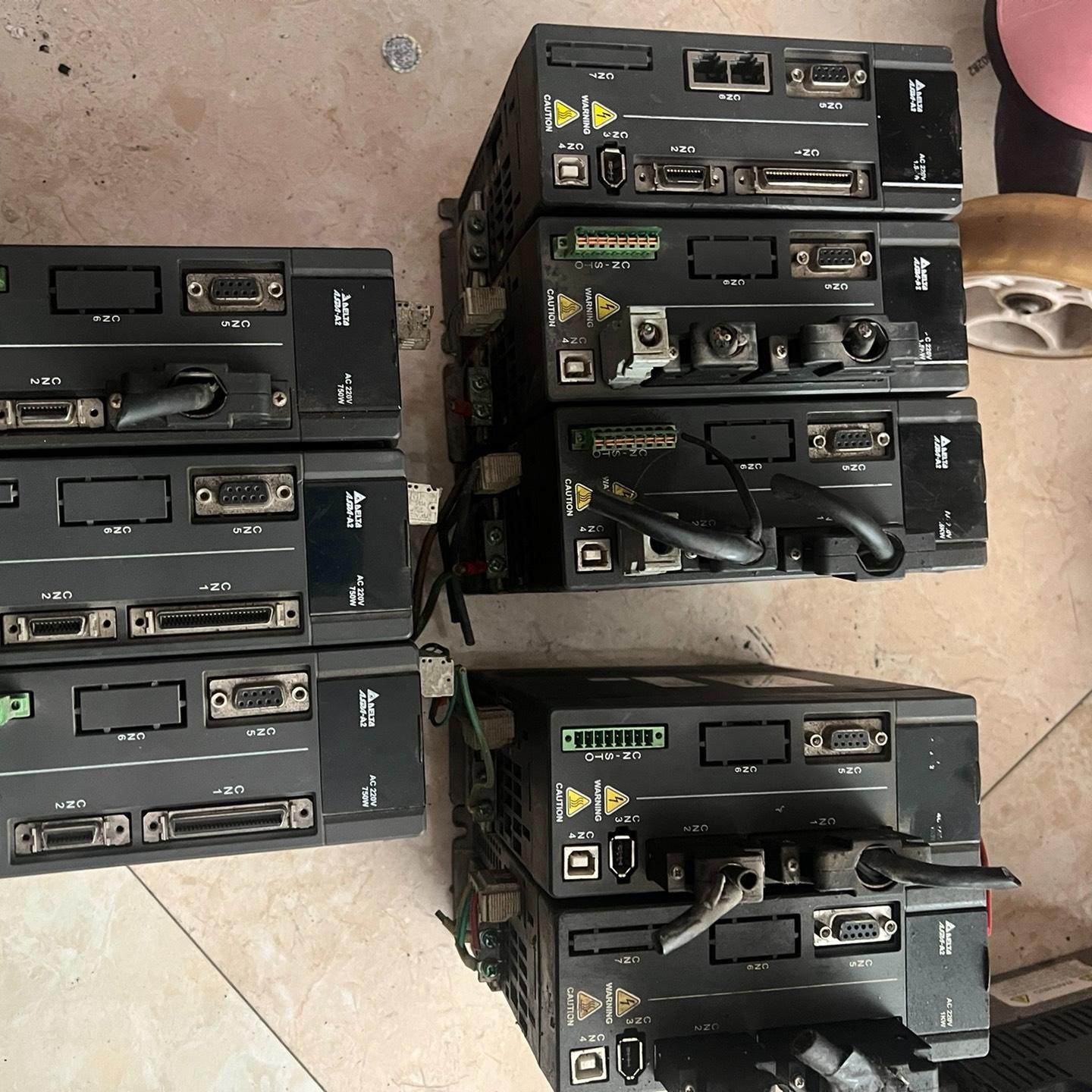 台达伺服驱动器ASD-A2-1521-LN有3台 ASD-A