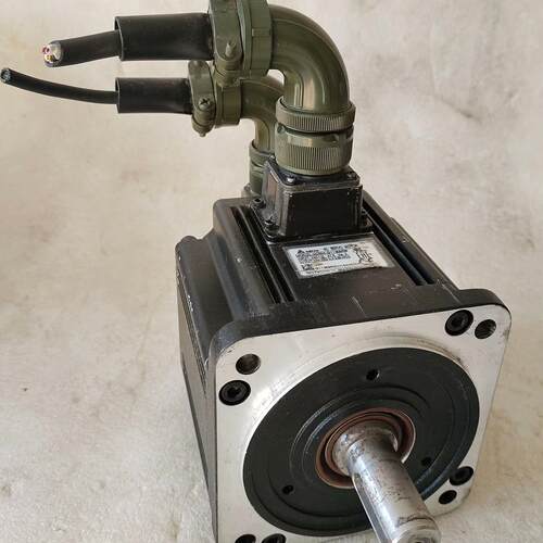 台达900W伺服电机型号ECMA-G11309RS 拆机