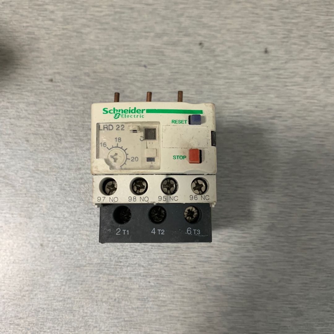 闲置施耐德LRD22C热过载继电器