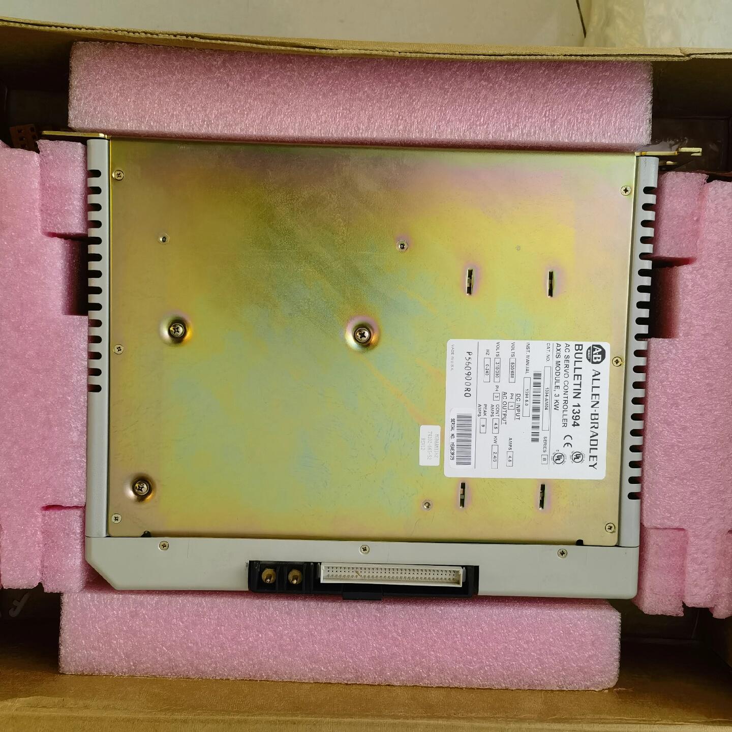 AB驱动1394-AM04功能包好 有点小划痕 不介意的来