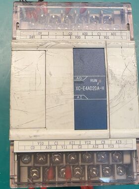 XC-E4AD2DA-H扩展模块 实物拍摄 。外