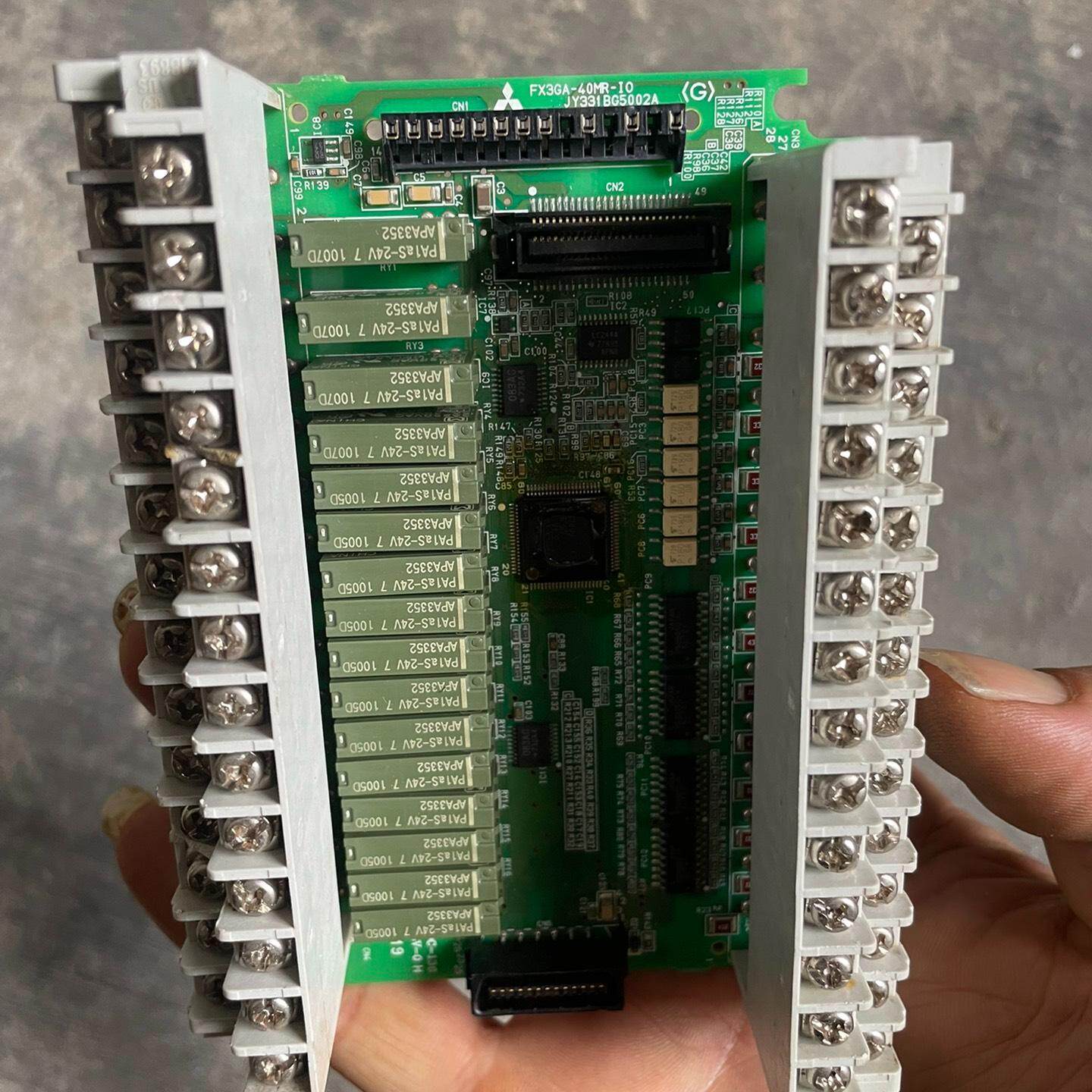 PLC FX3GA-40MR-CM IO板 成色如图 功